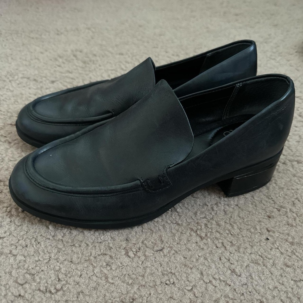 Black Franco Sarto Women’s Loafers
size: 7